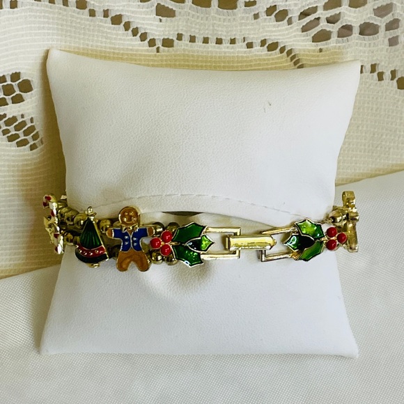 Avon Christmas Sliding Enamel Charms Bracelet Gold Tone 7" Holly Gingerbread - Picture 3 of 8